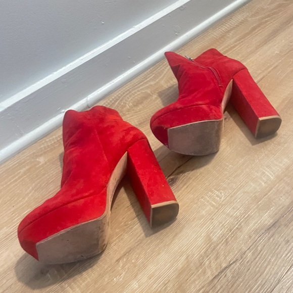 Red Boots - Picture 2 of 5